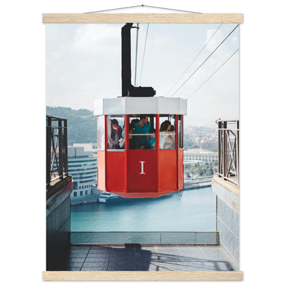 Barcelona Skyline Poster - Printree.ch Aussichtspunkt, Barcelona, Foto, Fotografie, Kabelbahn, Küstenstadt, Montjuïc, Reisen, Sehenswürdigkeiten, Seilbahn, Spanien, Stadtansicht, Stadtpanorama, Transport, unsplash