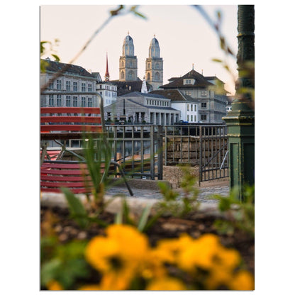 Die Farben des Frühling in Zürich - Printree.ch alt, architektur, blau, blick, brücke, eifach-züri, europa, europäisch, fluss, gebäude, grossmünster, innenstadt, kathedrale, kirche, limmat, panorama, reisen, schweiz, schweizer, see, skyline, stadt, stadtbild, strasse, tourismus, turm, urban, wahrzeichen, zürich