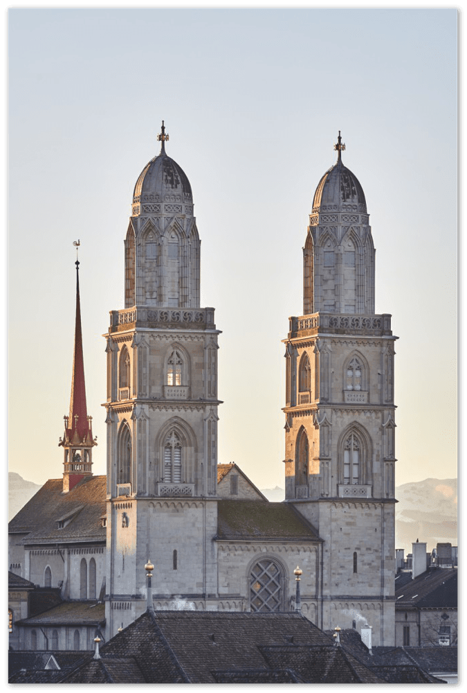 Grossmünster am Morgen - Printree.ch architektur, attraktion, berühmt, eifach-züri, einfachschweizer, europa, exklusiv, fluss, Foto, Fotografie, haus, historisch, kathedrale, kirche, landschaft, panorama, Poster, reise, stadt, straße, tour, tourismus, wahrzeichen, zentrum, zurichby.ch, Zürich