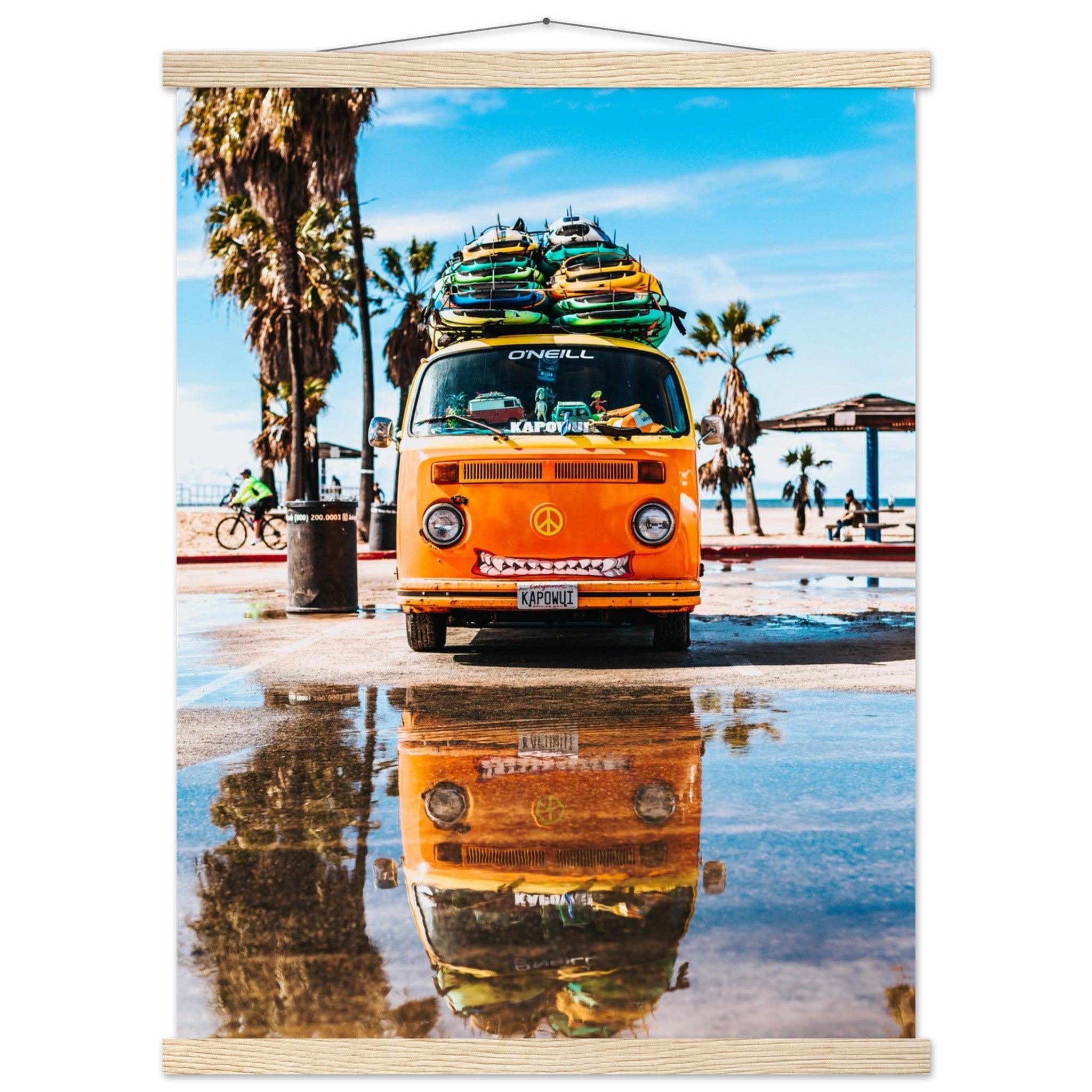 Hawaii VW-Bus Poster - Printree.ch Abenteuer, Campervan, Foto, Fotografie, Hawaii, Inseln, Küste, Reisen, Retro, Roadtrip, Strand, Surfen, unsplash, VW-Bus