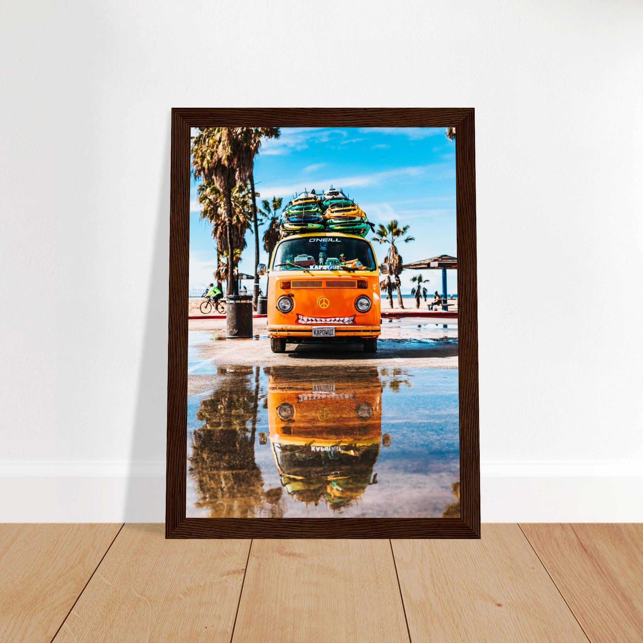 Hawaii VW-Bus Poster - Printree.ch Abenteuer, Campervan, Foto, Fotografie, Hawaii, Inseln, Küste, Reisen, Retro, Roadtrip, Strand, Surfen, unsplash, VW-Bus