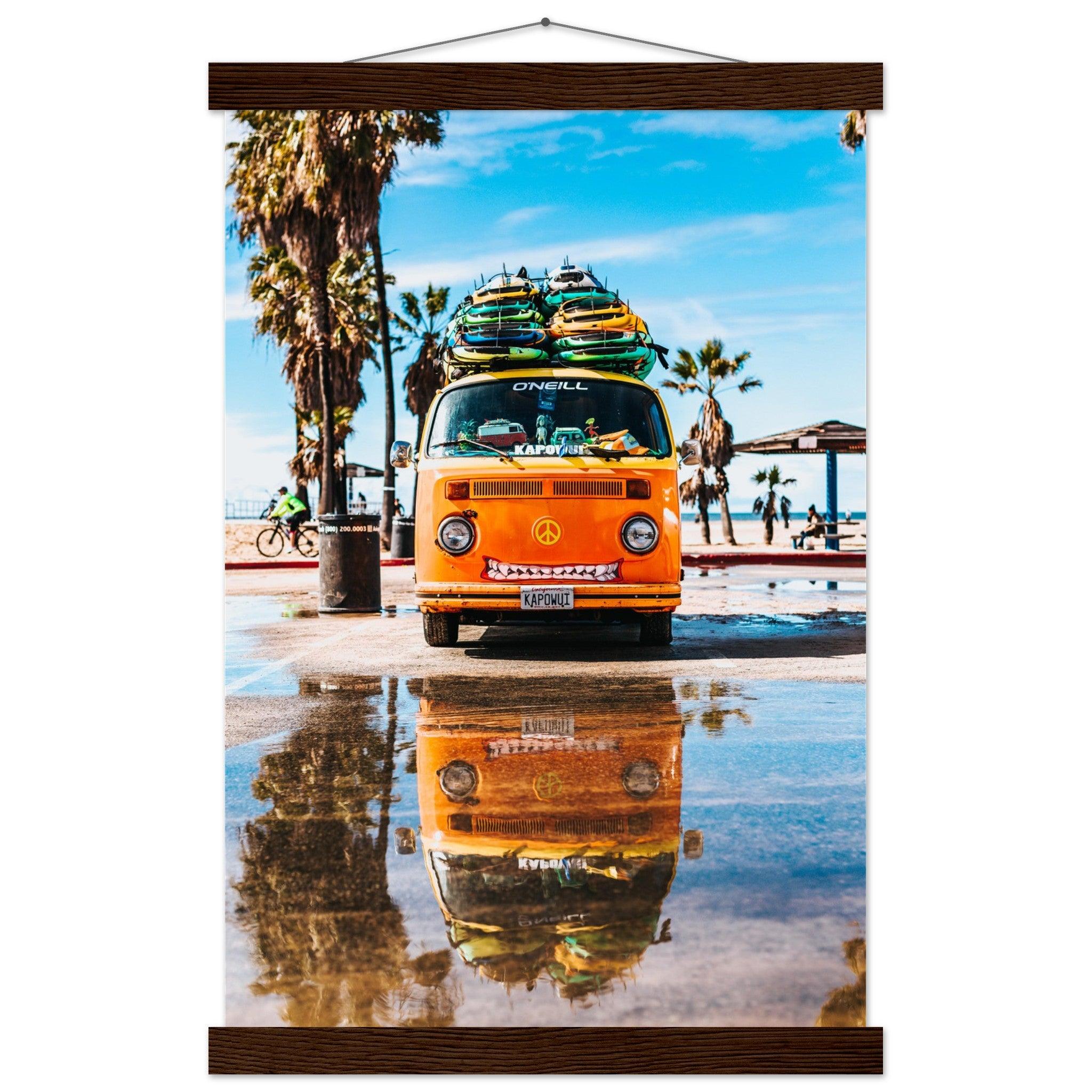 Hawaii VW-Bus Poster - Printree.ch Abenteuer, Campervan, Foto, Fotografie, Hawaii, Inseln, Küste, Reisen, Retro, Roadtrip, Strand, Surfen, unsplash, VW-Bus