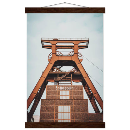 Industriearchitektur-Poster: Zeche Zollverein - Printree.ch Architektur, Ausstellung, Bergbau, Essen, Foto, Fotografie, Industriedenkmal, Industriekultur, Kultur, Museum, Reisen, Ruhrgebiet, UNESCO-Welterbe, unsplash, Zeche Zollverein