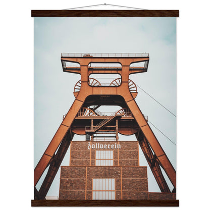 Industriearchitektur-Poster: Zeche Zollverein - Printree.ch Architektur, Ausstellung, Bergbau, Essen, Foto, Fotografie, Industriedenkmal, Industriekultur, Kultur, Museum, Reisen, Ruhrgebiet, UNESCO-Welterbe, unsplash, Zeche Zollverein