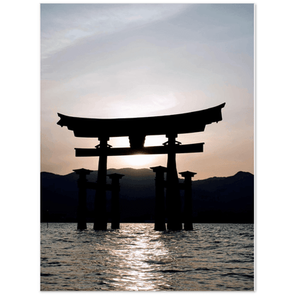 Itsukushima-Schrein - Printree.ch Asien, attraktion, berühmt, blau, buddhismus, buddhistisch, einfachschweizer, exklusiv, Foto, Fotografie, historisch, insel, Japan, landschaft, meer, miyajima, natur, orange, Poster, Reisen, religion, schrein, schwimmend, sonnenaufgang, sonnenuntergang, tor, tourismus, wasser, welt, wolken