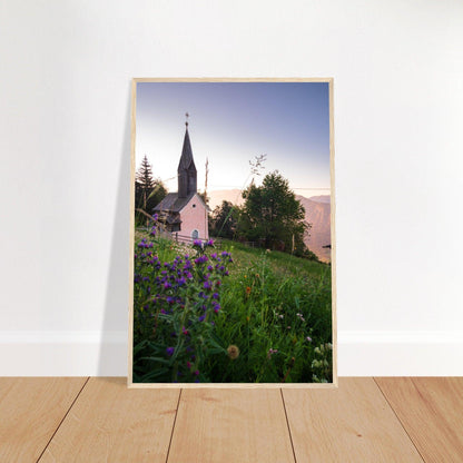 Kirche in den Alpen Poster - Printree.ch Alpenregion, Architektur, Foto, Fotografie, Gottesdienst, historisch, Kirche, Kultur, Kärnten, Reisen, Religion, Sakralbau, Sehenswürdigkeit, unsplash, Österreich