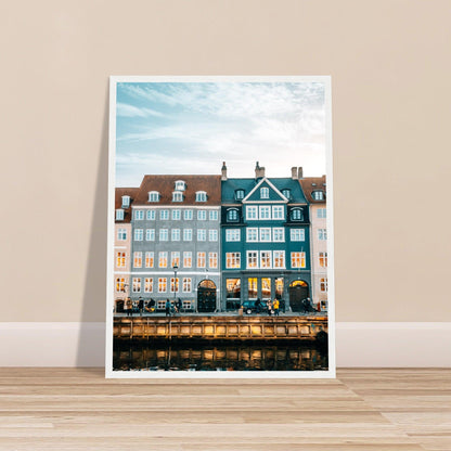 Kopenhagener Stadtposter - Printree.ch Architektur, Dänemark, Fahrradstadt, Foto, Fotografie, Kopenhagen, Kultur, Meer, Nyhavn, Reisen, Schloss Christiansborg, Skandinavien, Stadt, Tivoli, unsplash