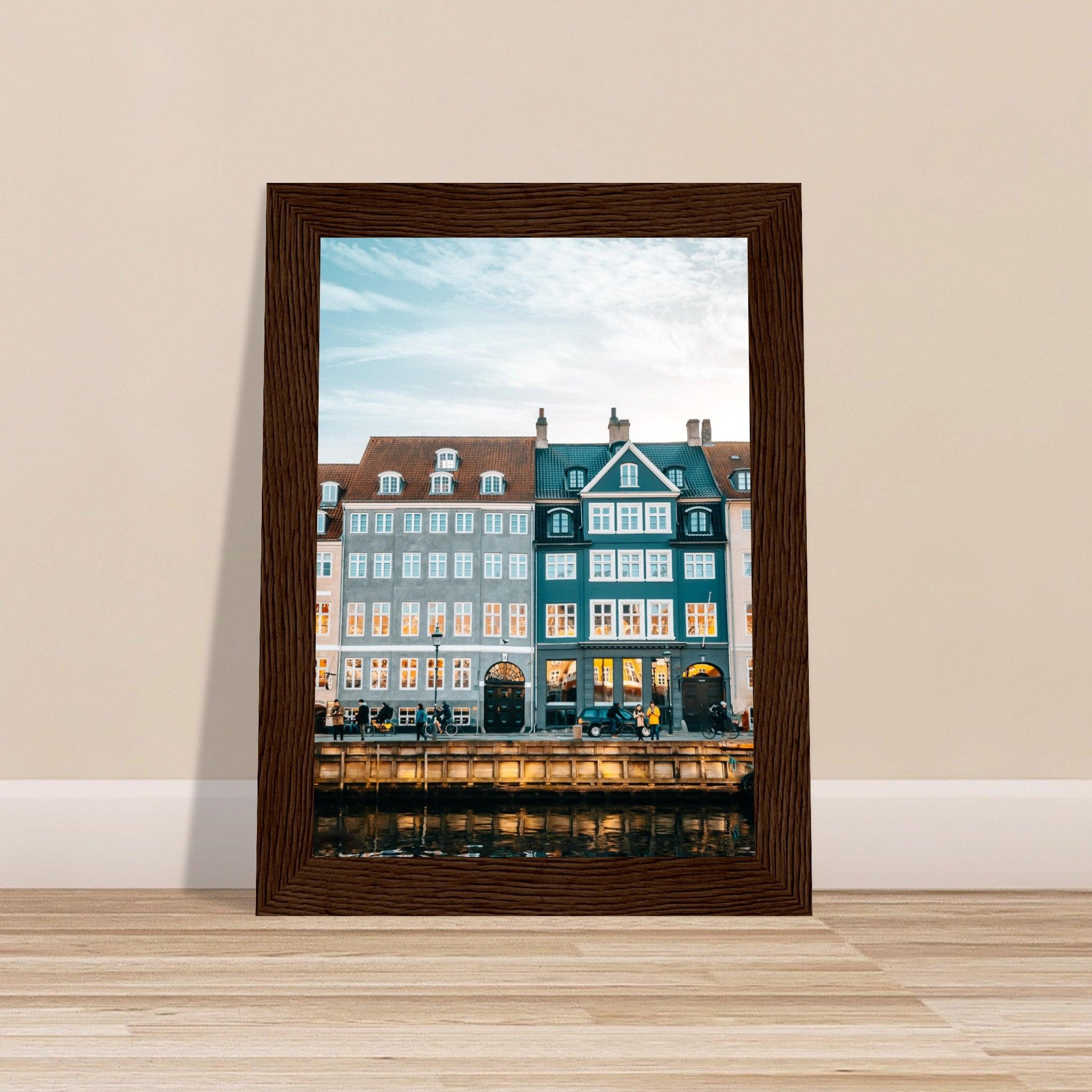 Kopenhagener Stadtposter - Printree.ch Architektur, Dänemark, Fahrradstadt, Foto, Fotografie, Kopenhagen, Kultur, Meer, Nyhavn, Reisen, Schloss Christiansborg, Skandinavien, Stadt, Tivoli, unsplash