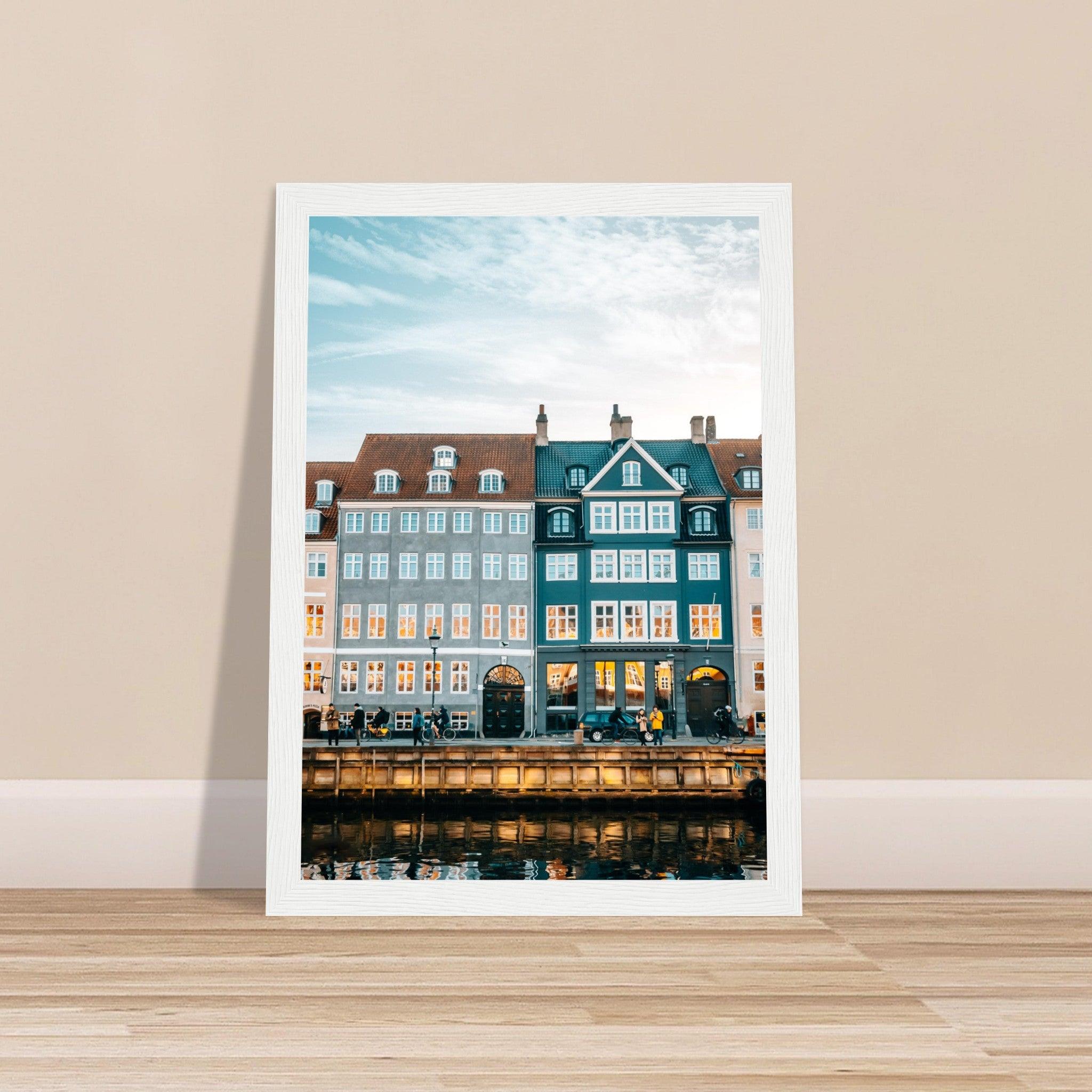 Kopenhagener Stadtposter - Printree.ch Architektur, Dänemark, Fahrradstadt, Foto, Fotografie, Kopenhagen, Kultur, Meer, Nyhavn, Reisen, Schloss Christiansborg, Skandinavien, Stadt, Tivoli, unsplash