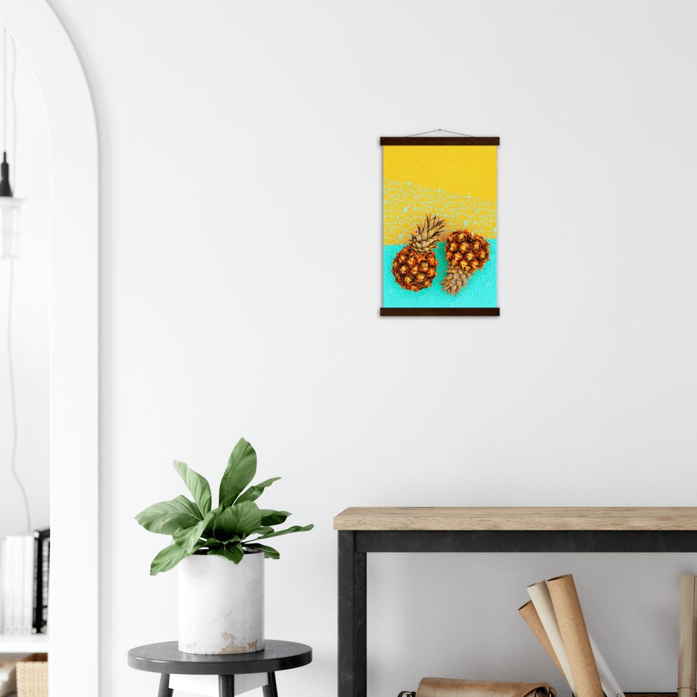 Ananas minimalistischer Lifestyle - Printree.ch ananas, bunt, design, exotisch, farbe, Foto, Fotografie, frisch, frucht, gelb, gesund, halb, hell, hintergrund, hipster, kreativ, kunst, lebensmittel, lecker, minimal, mode, pastell, reif, roh, saft, saftig, scheibe, sommer, süss, tropisch, vitamin