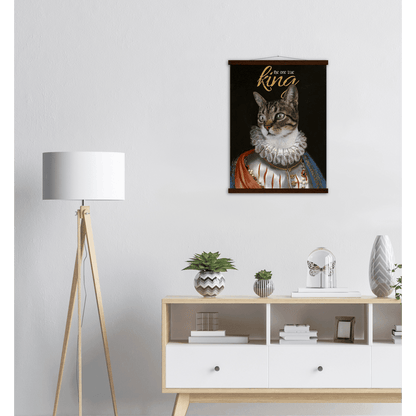 Der Königliche Katzenposter - Printree.ch bezaubernd, Cartoon, Charakter, Design, doodle, fröhlich, Gesicht, glücklich, Grafik, Haustier, heimisch, Illustration, isoliert, Karte, Katze, kitty, Krone, Kunst, Kätzchen, König, königlich, lustig, Luxus, niedlich, sitzend, Skizze, Spaß, Tier, Zeichnung