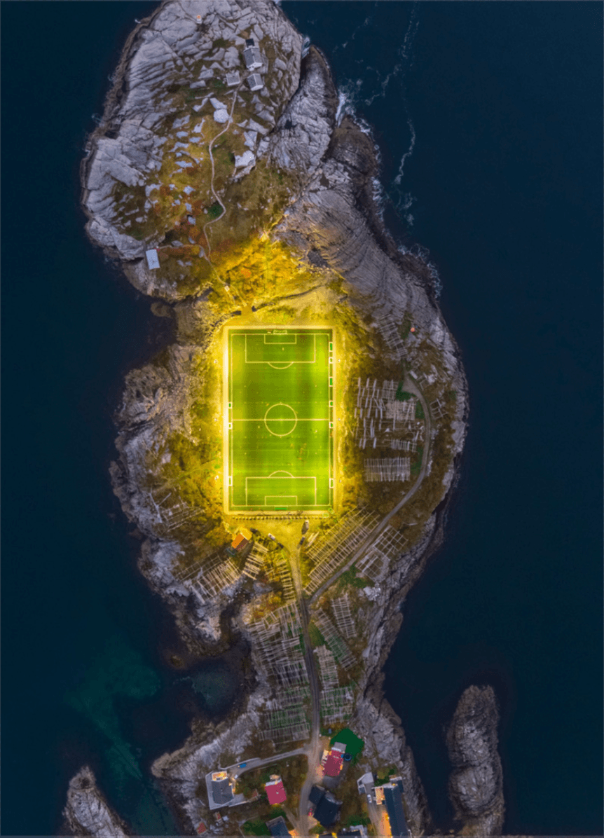Fußballfeld Lofoten, Norwegen - Printree.ch 