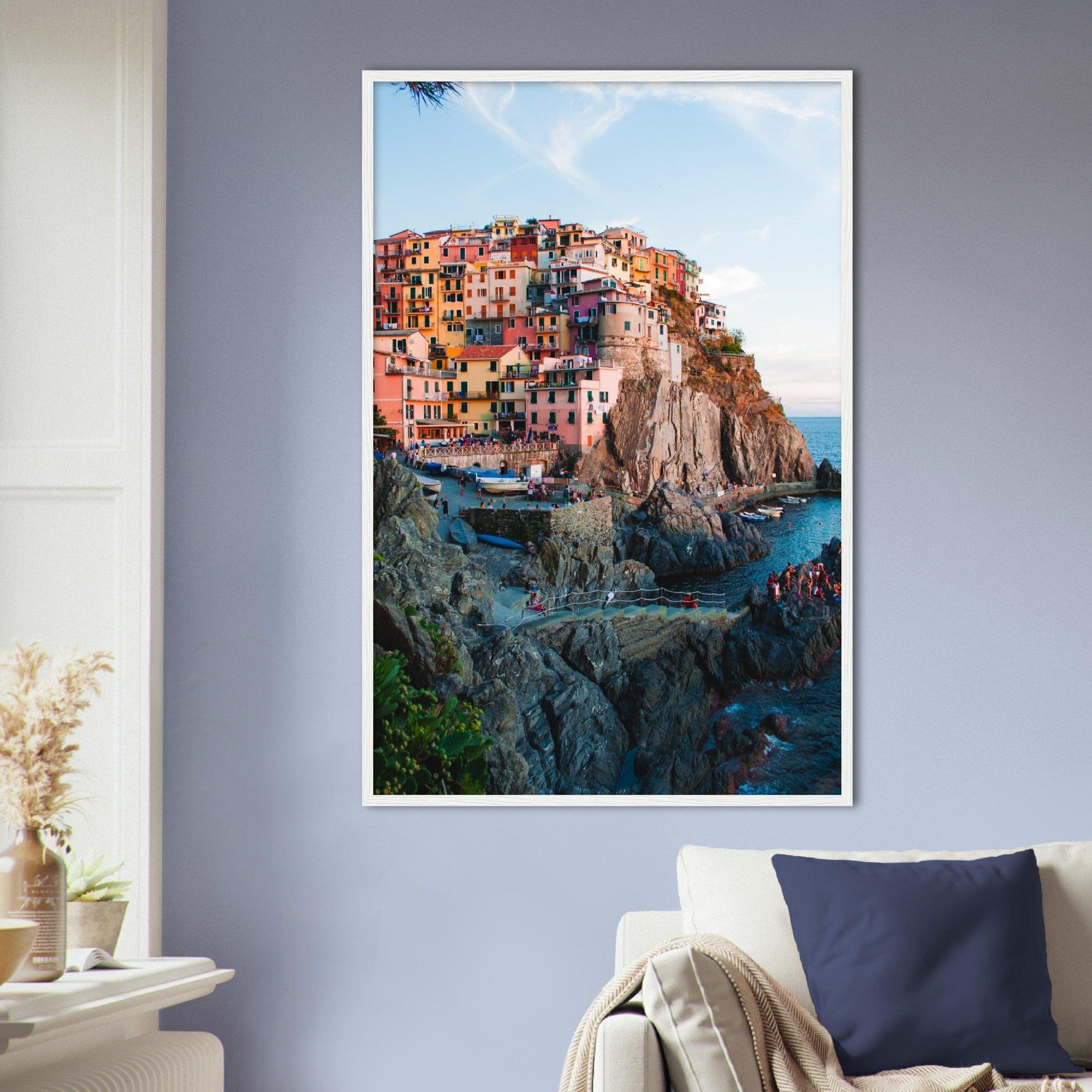 Manarola, Italy - Printree.ch architektur, berühmt, cinque, cinque terre, dorf, europa, farbig, Foto, Fotografie, italien, italienisch, küste, landschaft, ligurien, manarola, mediterran, meer, natur, reisen, riomaggiore, schön, sommer, stadt, stadtbild, strand, terre, tourismus, urlaub, vernazza, wahrzeichen, ziel