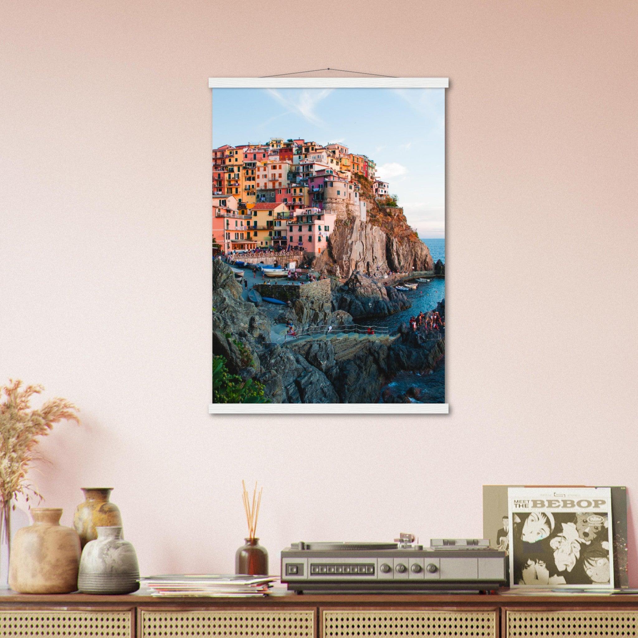 Manarola, Italy - Printree.ch architektur, berühmt, cinque, cinque terre, dorf, europa, farbig, Foto, Fotografie, italien, italienisch, küste, landschaft, ligurien, manarola, mediterran, meer, natur, reisen, riomaggiore, schön, sommer, stadt, stadtbild, strand, terre, tourismus, urlaub, vernazza, wahrzeichen, ziel