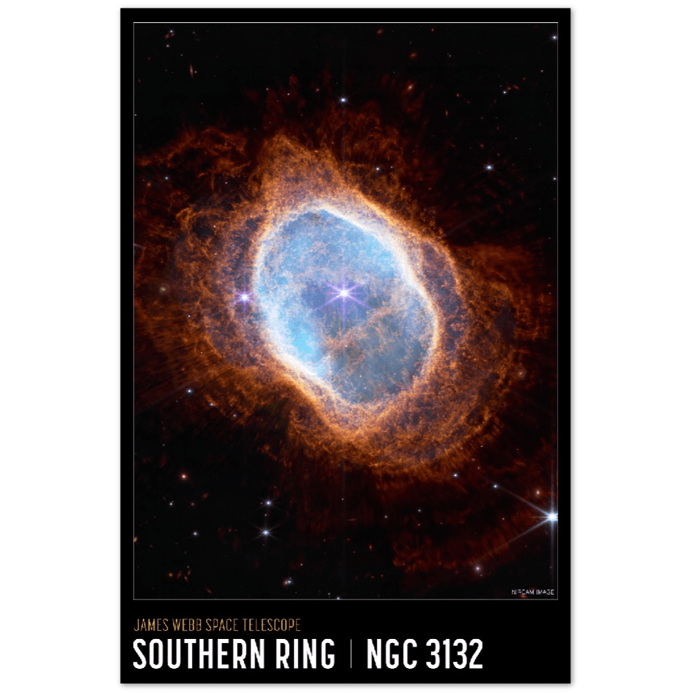 Südlicher Ringnebel Poster - Printree.ch Astronomie, astronomisches Objekt, Deep-Space-Fotografie, Foto, Fotografie, Galaxie, Himmelskörper, NASA, Nebel, Poster, space, Sternbild, südlicher Ringnebel, Universum, WEBB, Weltraum