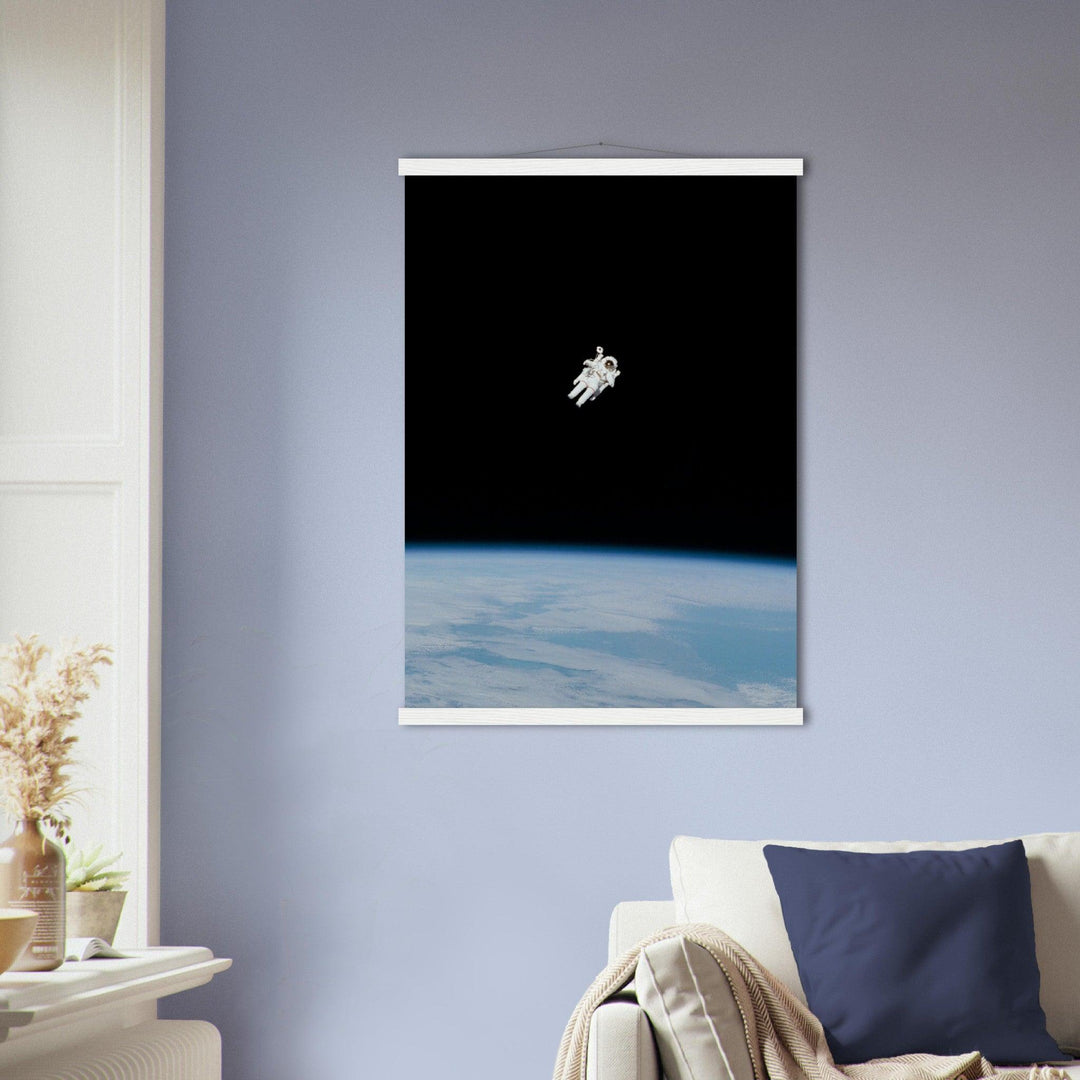 Über der Erde - Printree.ch Astronaut, Foto, Fotografie, Mond, Weltraum, Weltraum-Poster